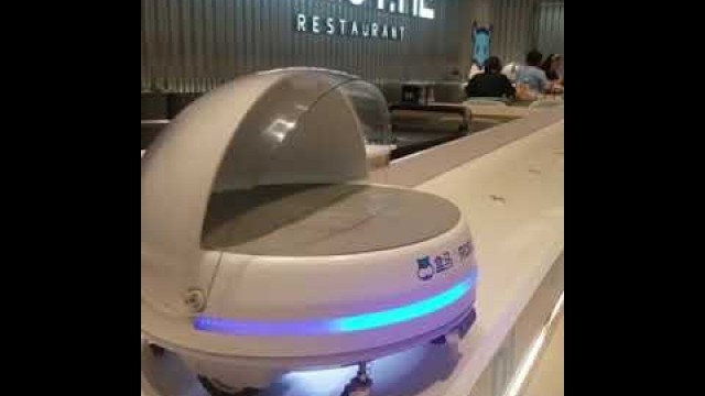 'He Robot Restaurant Food Delivery Technology'