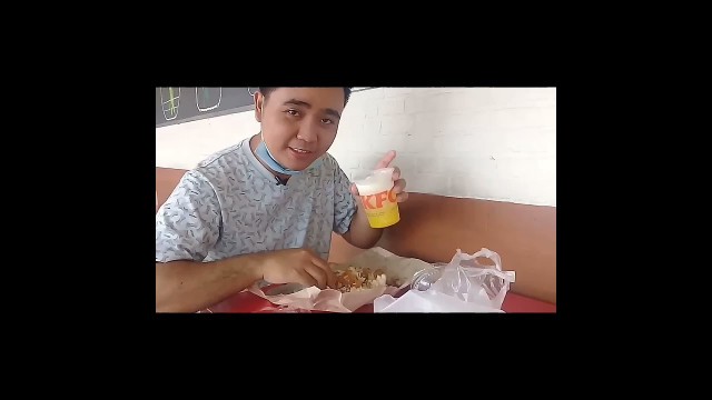 'Food Experiment | NASI WARTEG KUAH FLOAT KFC #Shorts #Experiment'