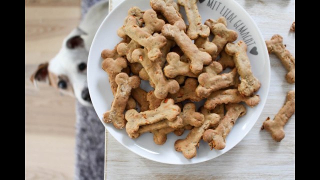 'Healthy Dog Treats with Bananas and Carrots'