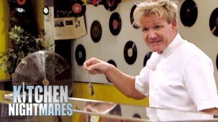 'Gordon Ramsay Accused Of Planting A Dead Mouse For TV | Kitchen Nightmares'