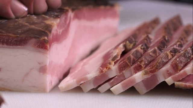 'How To Make Smoked Bacon | Smoked Bacon Recipe | Wade Bradley | Bradley Smoker'